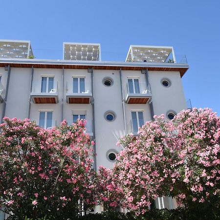 רימיני Hotel Felix מראה חיצוני תמונה