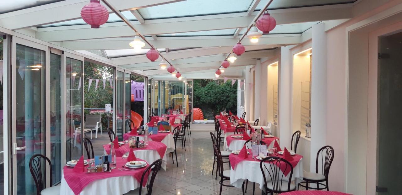 רימיני Hotel Felix מראה חיצוני תמונה