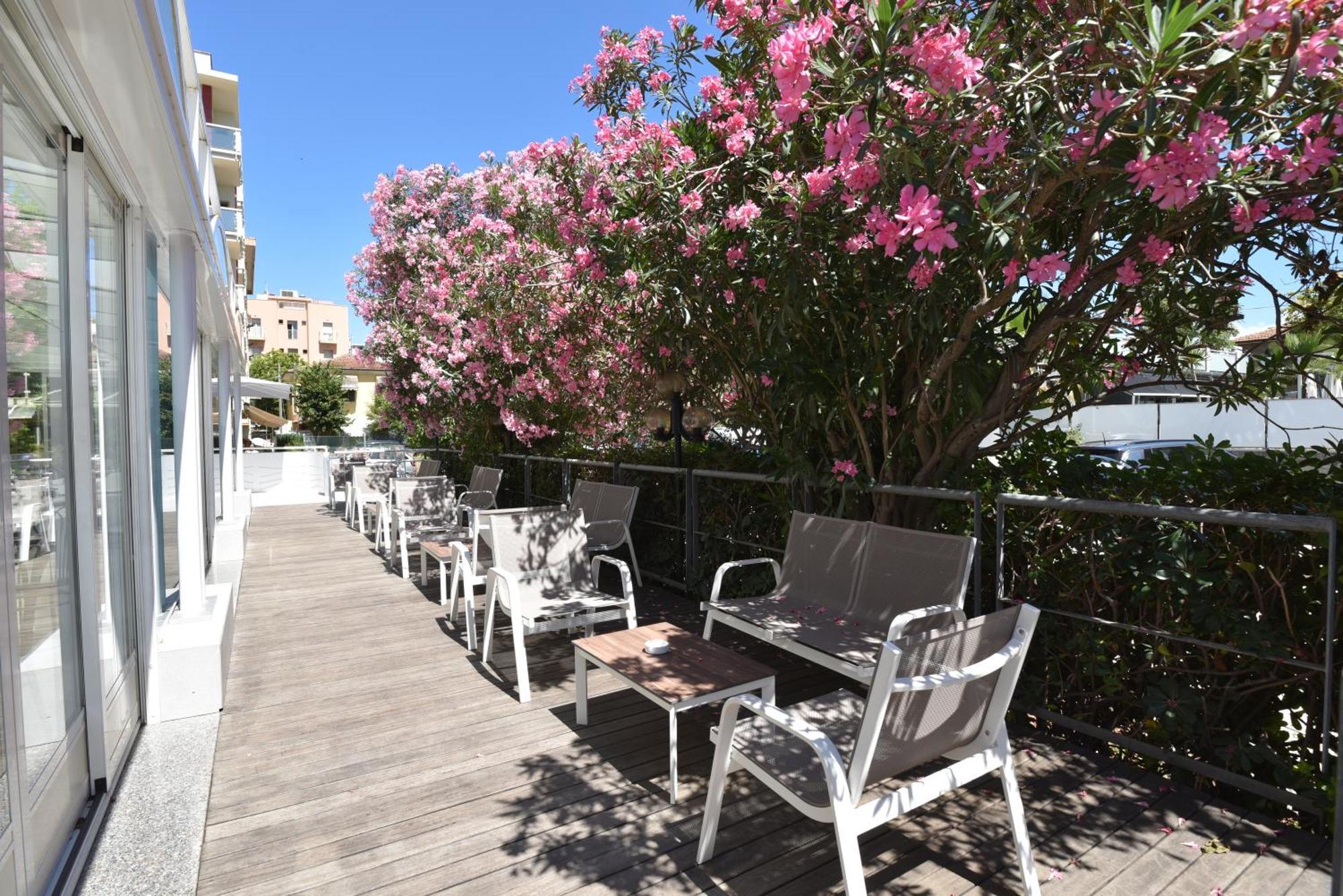 רימיני Hotel Felix מראה חיצוני תמונה