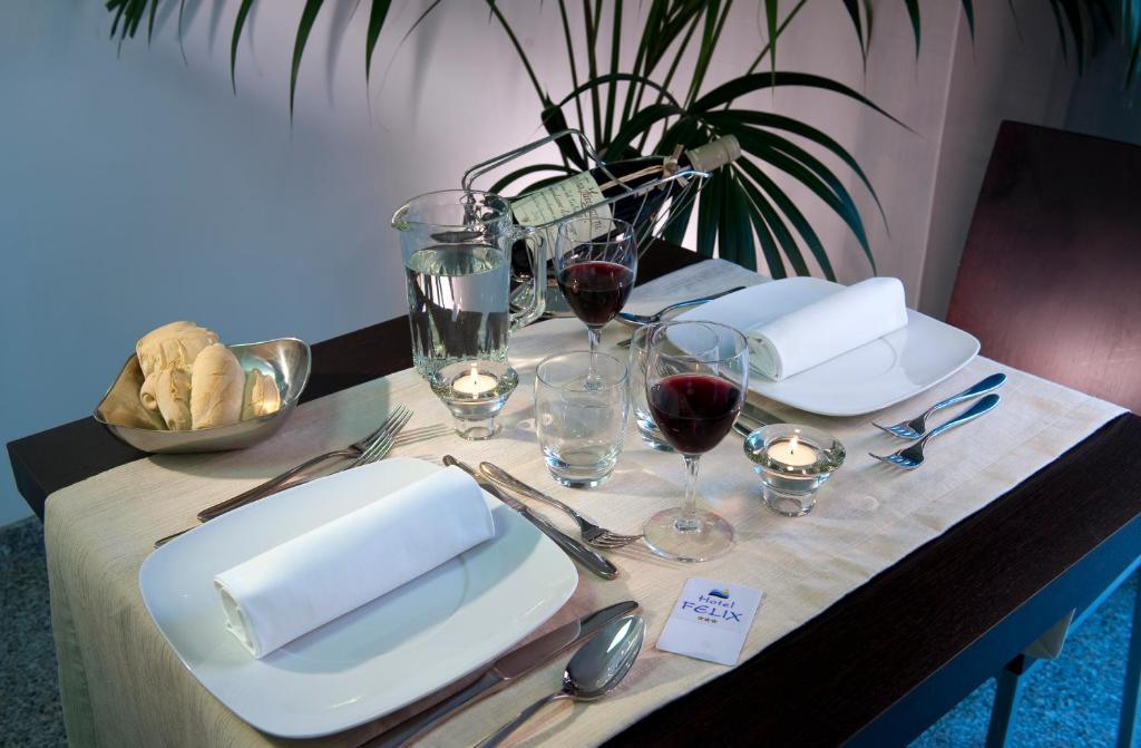 רימיני Hotel Felix מראה חיצוני תמונה