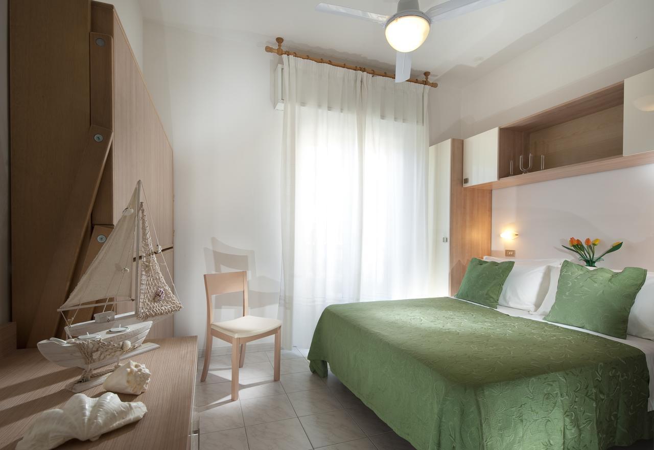 רימיני Hotel Felix מראה חיצוני תמונה